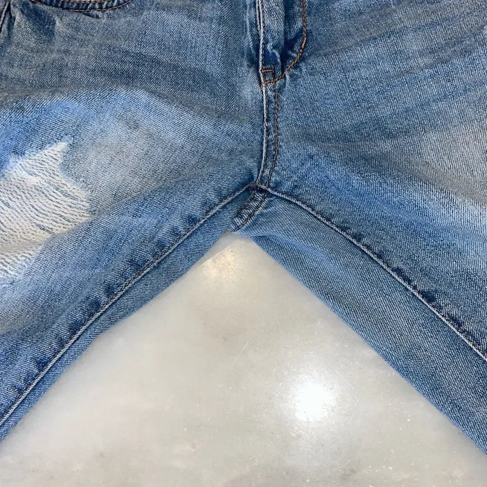 Avenue Rag Jeans Soft Blue Denim Straight Leg Loose Fit Destructed Jeans